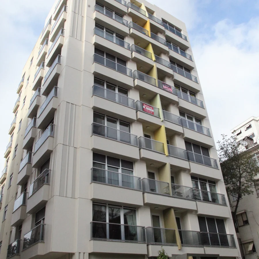 İzotim tarafından Asuman Apartmanı projesinde yapılan dış cephe uygulamaları
