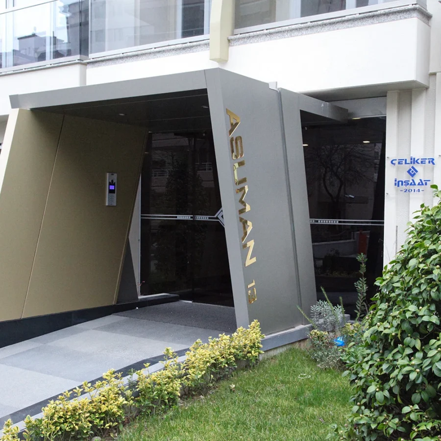 İzotim tarafından Asuman Apartmanı projesinde yapılan dış cephe uygulamaları