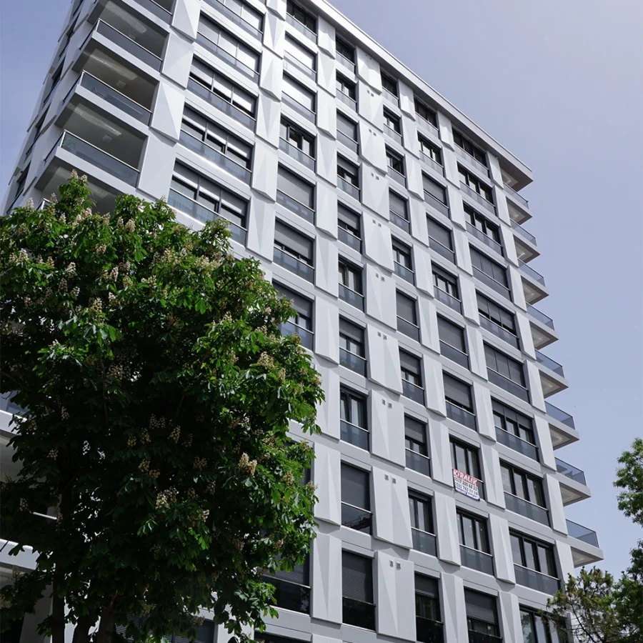 İzotim tarafından Beyaz Saray Apartmanı projesinde yapılan dış cephe uygulamaları