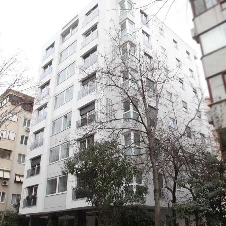 İzotim tarafından Birlik Apartmanı projesinde yapılan dış cephe uygulamaları