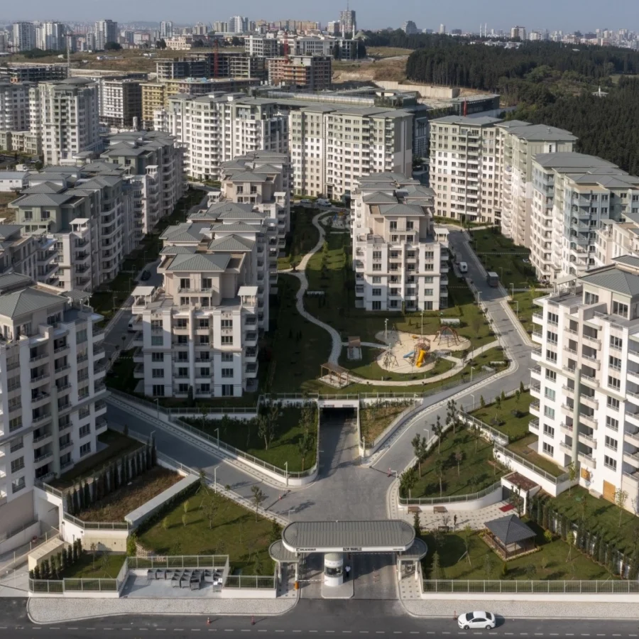 İzotim tarafından Bizim Mahalle 1. Etap 2. Kısım projesinde yapılan dış cephe uygulamaları