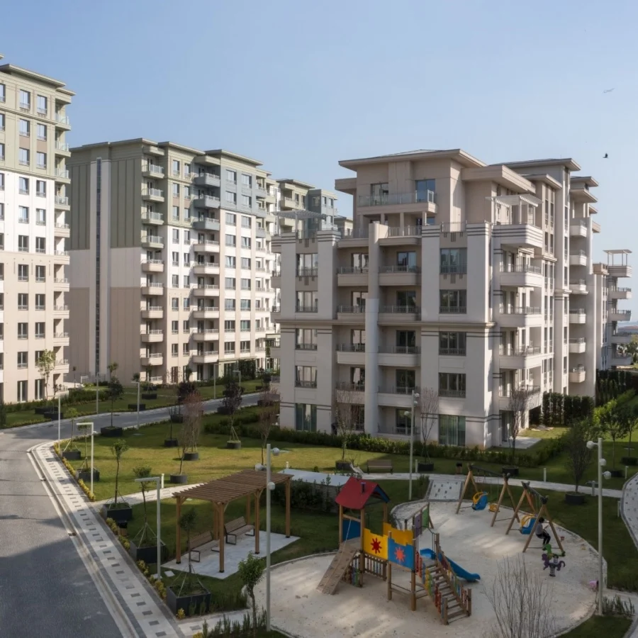 İzotim tarafından Bizim Mahalle 1. Etap 2. Kısım projesinde yapılan dış cephe uygulamaları