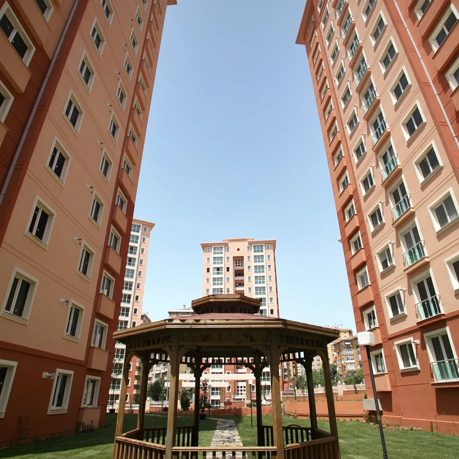 Exterior facade work carried out by İzotim on the Bostancı City project
