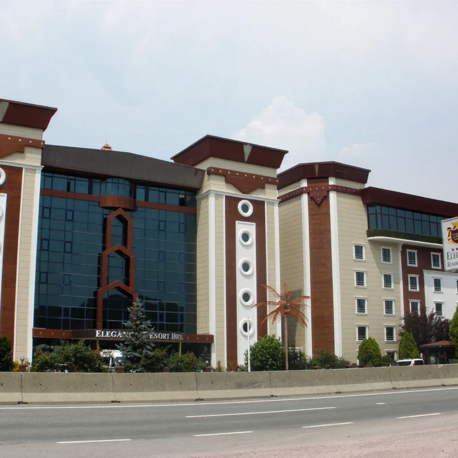 İzotim tarafından Elegance Resort Hotel projesinde yapılan dış cephe uygulamaları