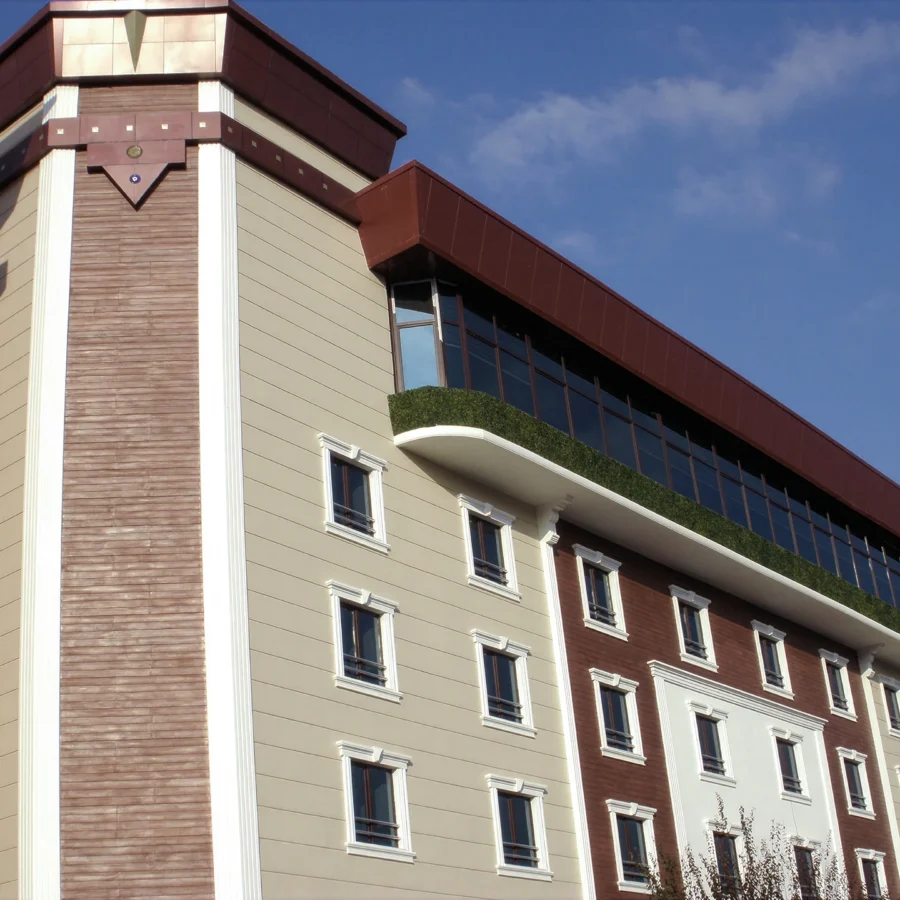İzotim tarafından Elegance Resort Hotel projesinde yapılan dış cephe uygulamaları