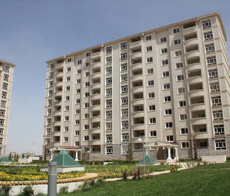 Von İzotim im Rahmen des Projekts „Empire Royal Apartments“ durchgeführte Fassadenarbeiten