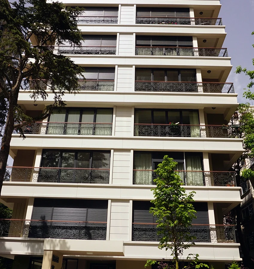 İzotim tarafından Erden Apartmanı projesinde yapılan dış cephe uygulamaları
