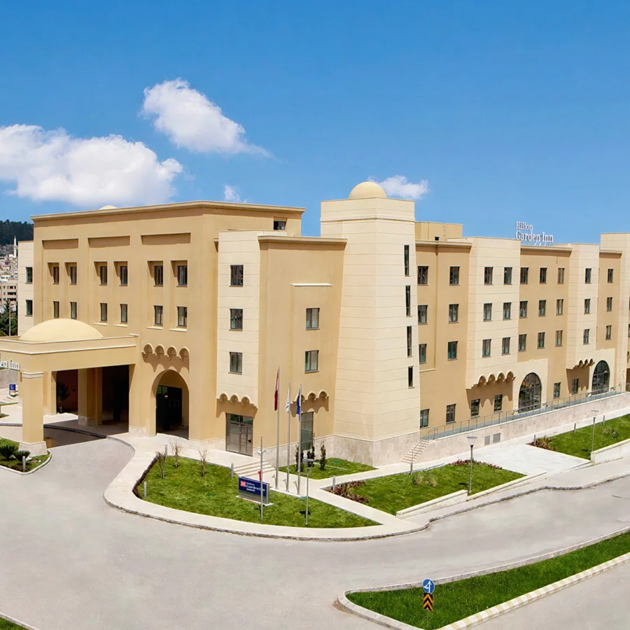 İzotim tarafından Hilton Garden Inn Şanlıurfa projesinde yapılan dış cephe uygulamaları