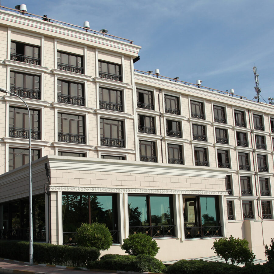 İzotim tarafından Hotel Suadiye projesinde yapılan dış cephe uygulamaları