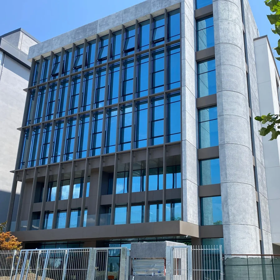 İzotim tarafından Mesa Tekstil projesinde yapılan dış cephe uygulamaları