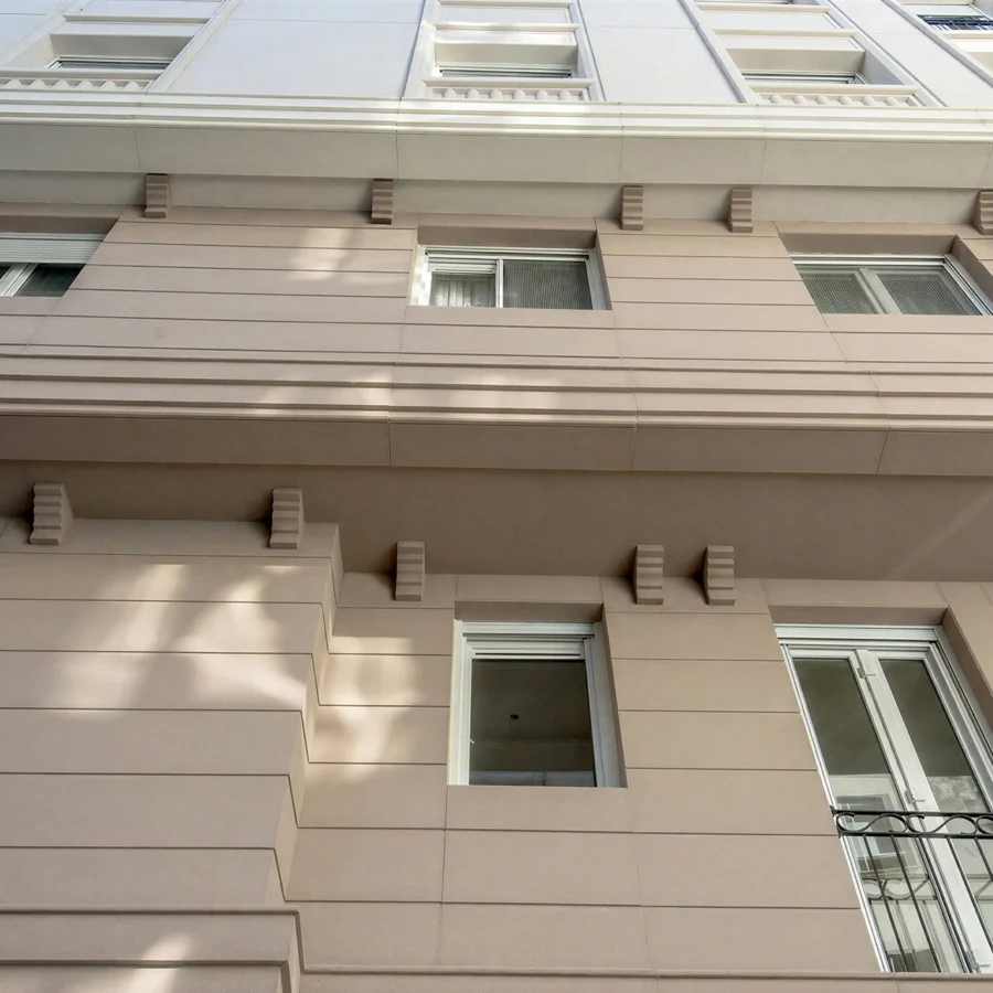 Von İzotim im Rahmen des Projekts „Şenman-Wohnblock“ durchgeführte Fassadenarbeiten