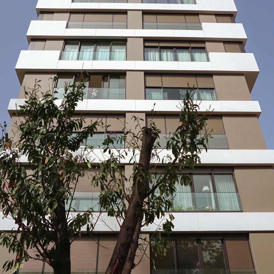 İzotim tarafından Şeyda 13 Apartmanı projesinde yapılan dış cephe uygulamaları