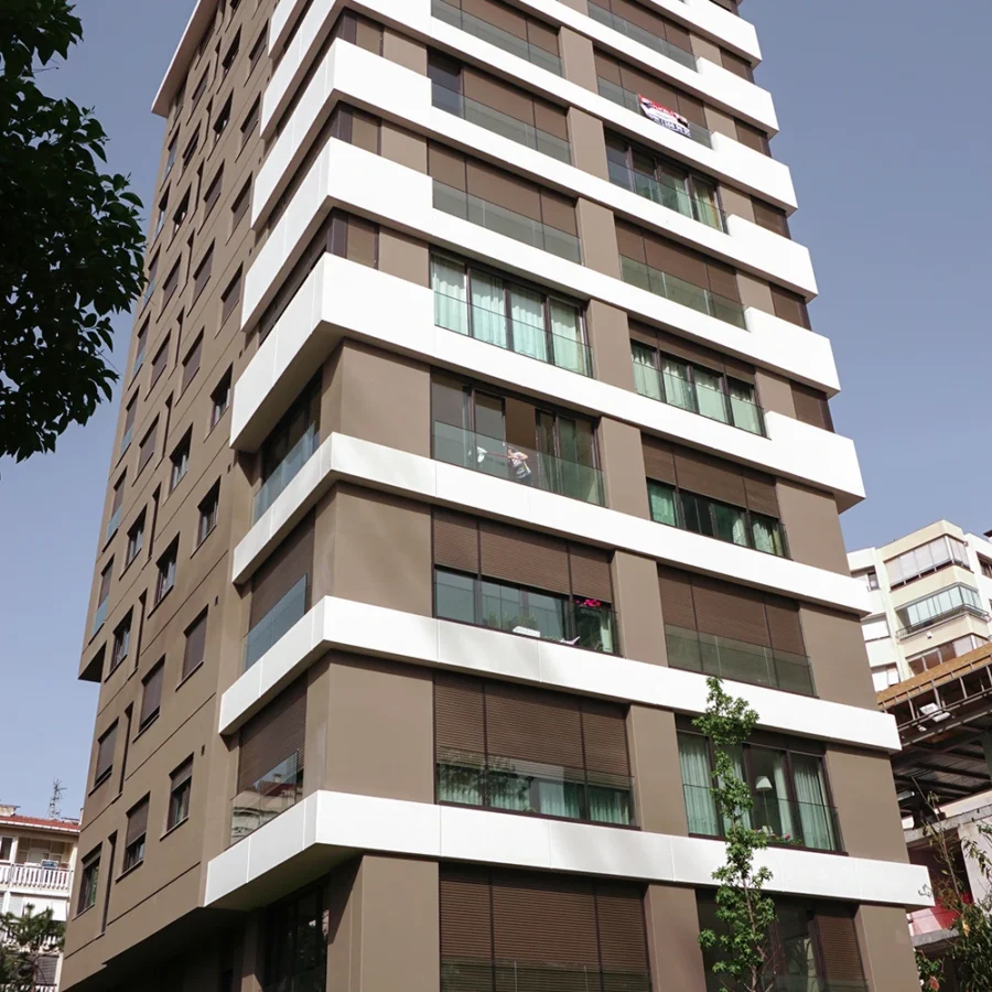 İzotim tarafından Şeyda 13 Apartmanı projesinde yapılan dış cephe uygulamaları