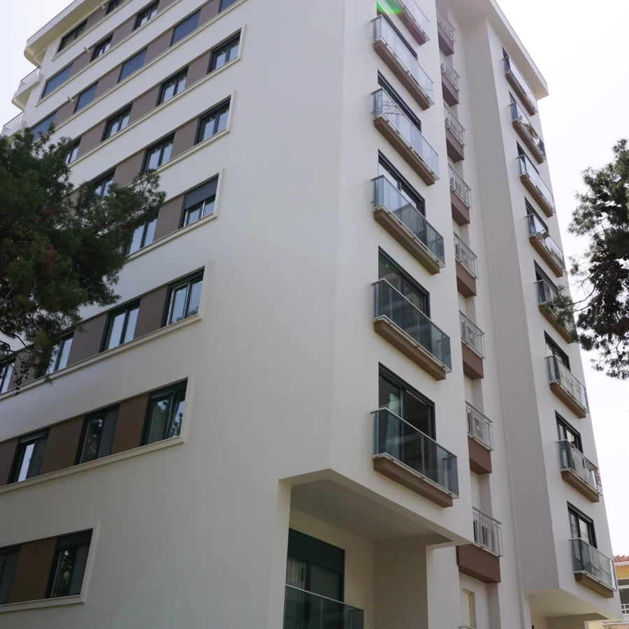 İzotim tarafından Somuncu Apartmanı projesinde yapılan dış cephe uygulamaları