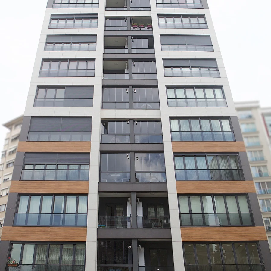 Exterior facade work carried out by İzotim on the Terradora Apartment Building project