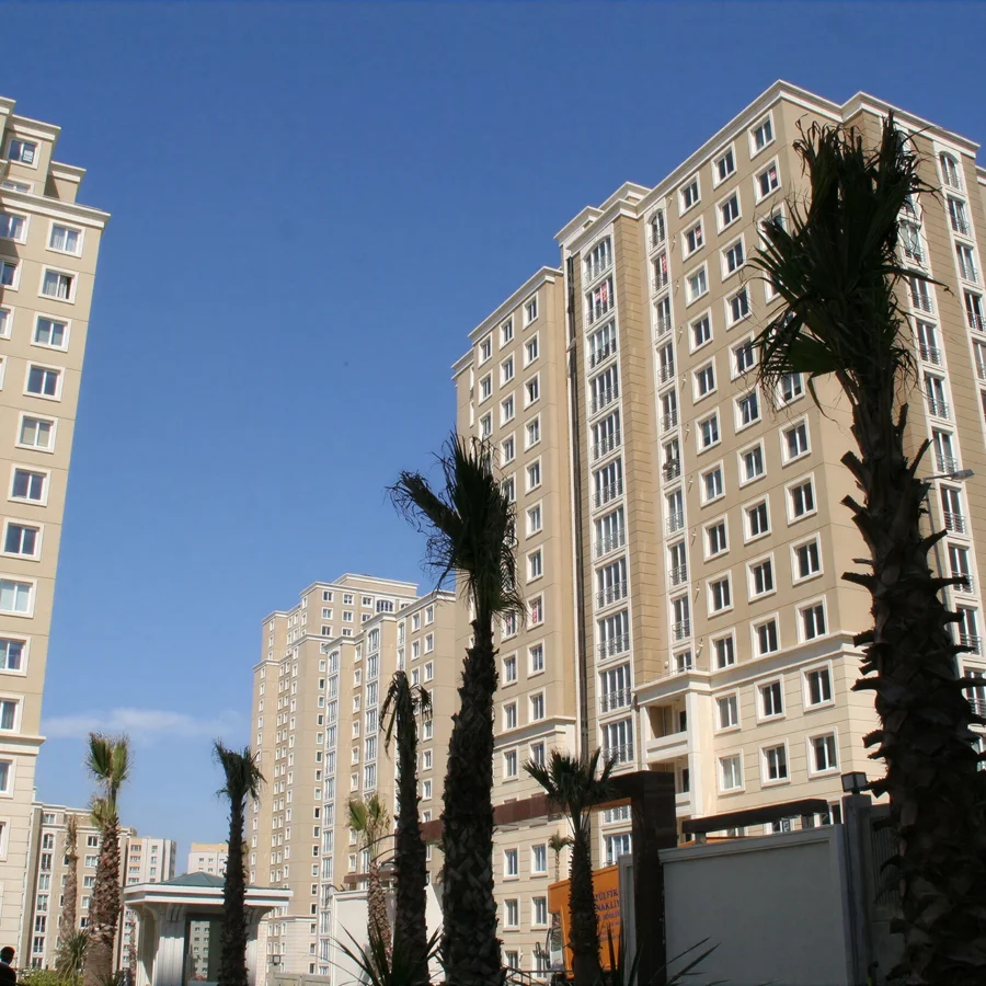 İzotim tarafından Uphill Court projesinde yapılan dış cephe uygulamaları