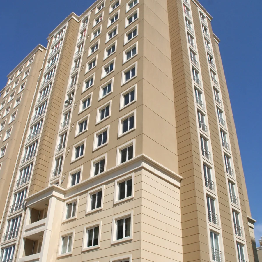 İzotim tarafından Uphill Court projesinde yapılan dış cephe uygulamaları