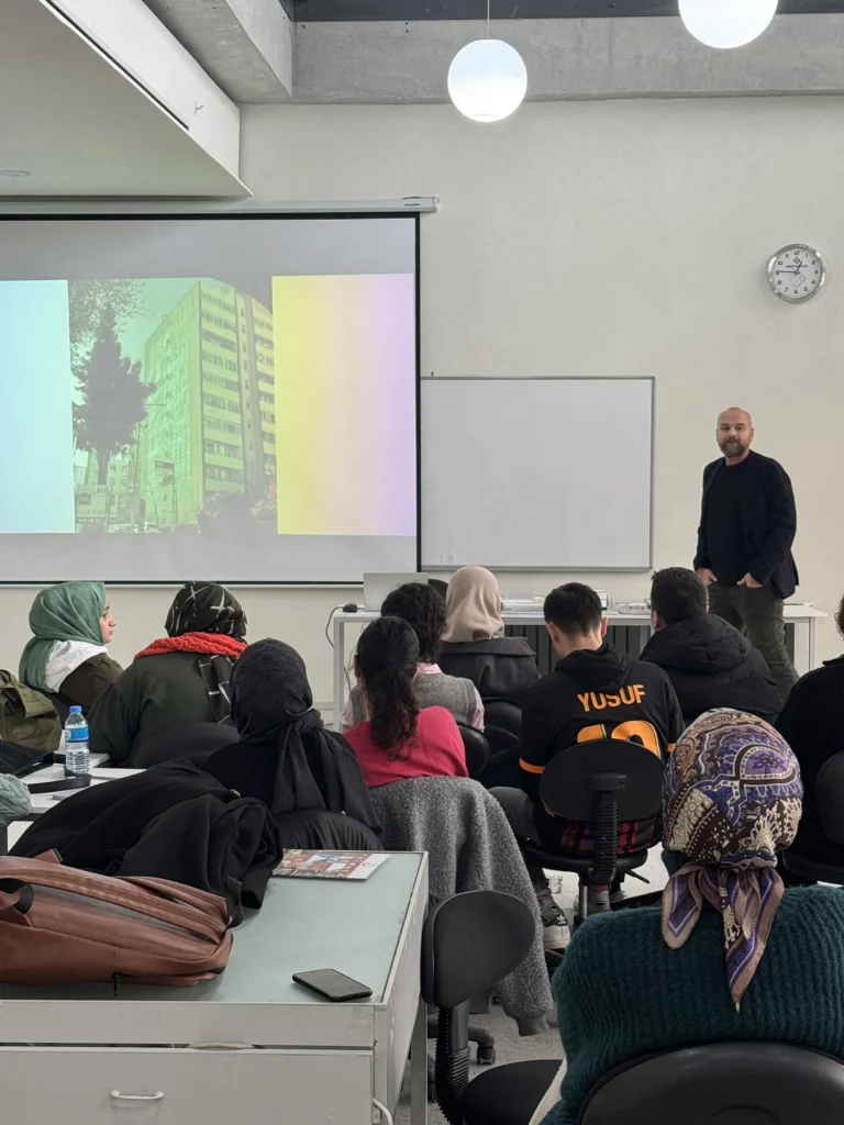 Salim Ünal, FSMVU Sanat, Tasarım ve Mimarlık Fakültesi Öğrencileriyle