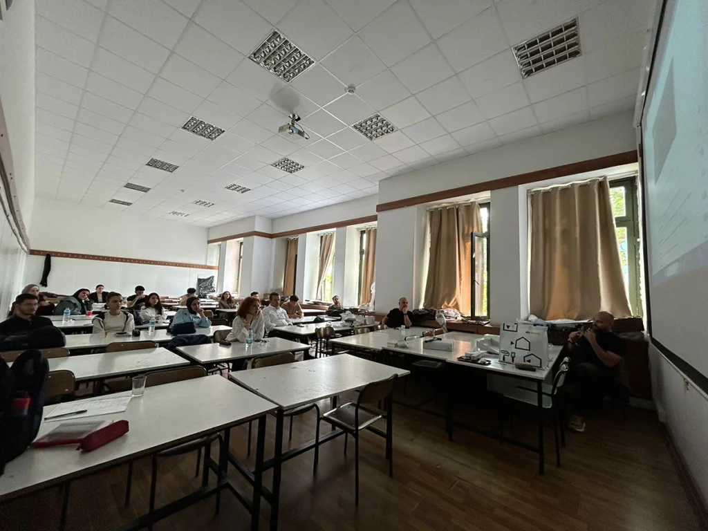 Salim Ünal, YTÜ Mimarlık Fakültesi Öğrencileriyle Seminerde Buluştu