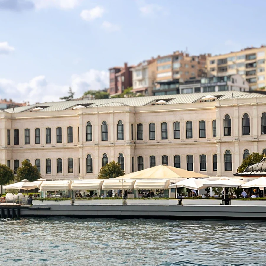 İzotim tarafından Four Seasons Hotel Istanbul at the Bosphorus projesinde yapılan dış cephe uygulamaları