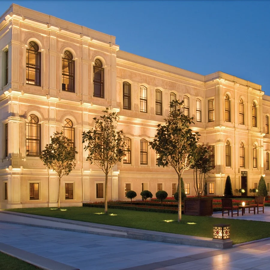 İzotim tarafından Four Seasons Hotel Istanbul at the Bosphorus projesinde yapılan dış cephe uygulamaları